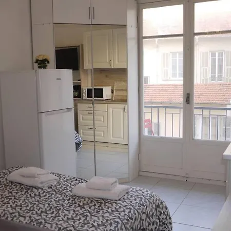 Dream - A Flat With Balcony At 300m From The Apartamento Nice