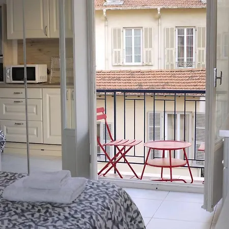 Dream - A Flat With Balcony At 300m From The Apartamento